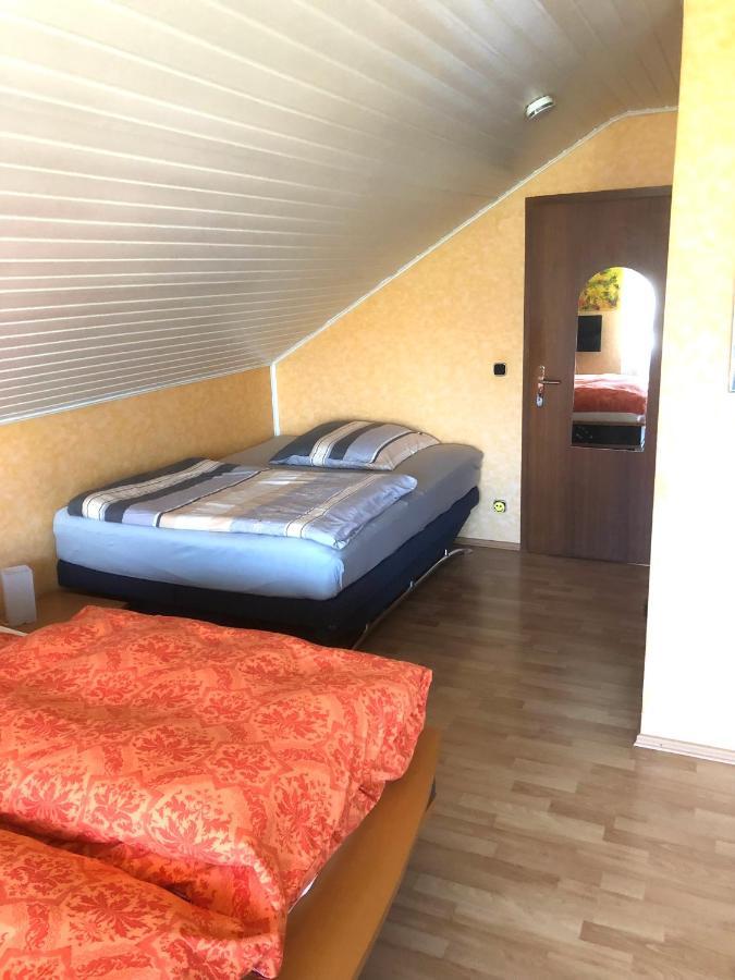 Super Xxl Ferienwohnung 73 Qm, Mit Balkon Cadolzburg Esterno foto
